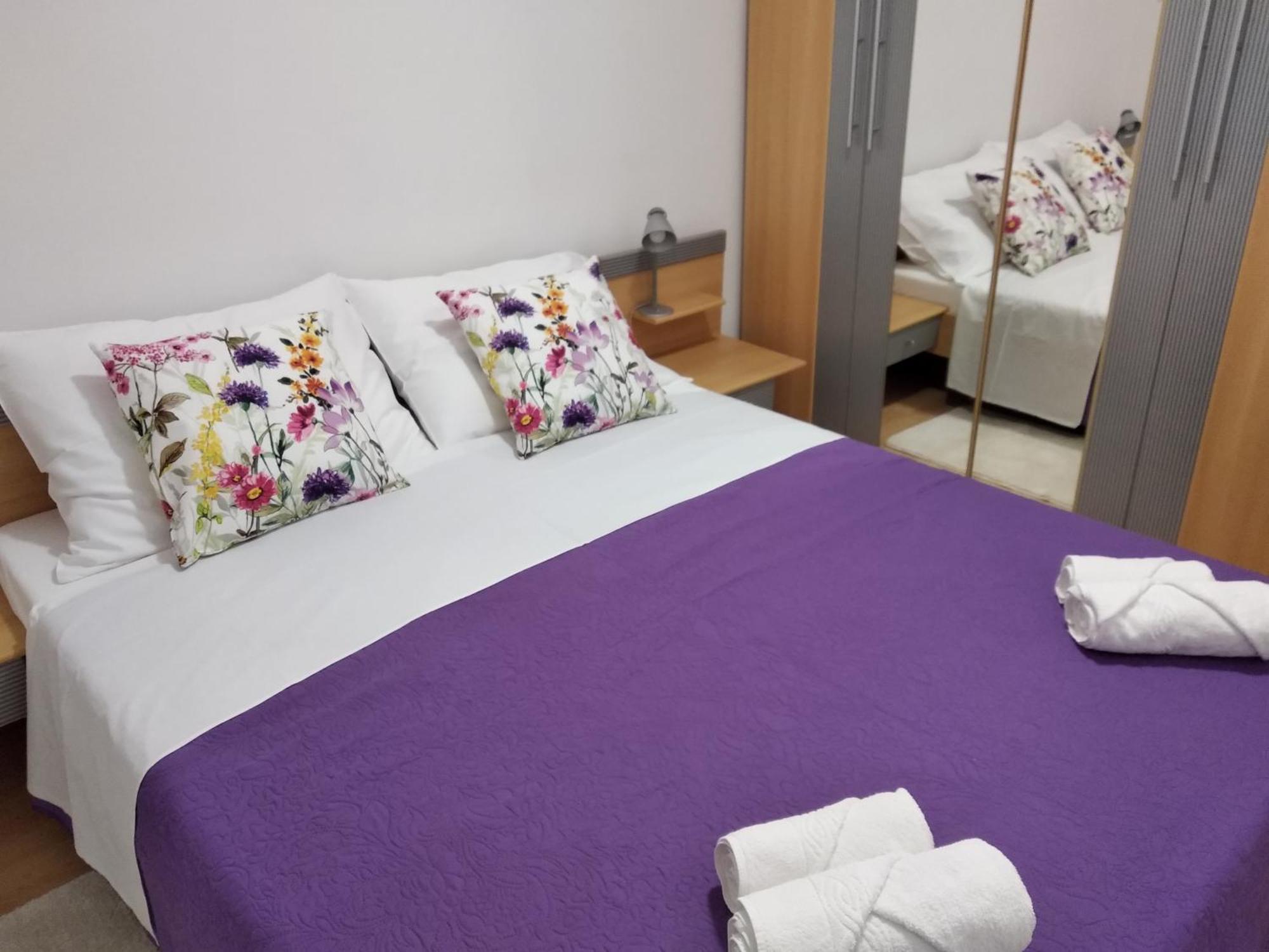 Apartment Savic Starigrad Paklenica Exteriör bild